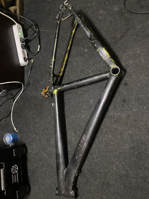 Cadru specialized+furca(accept si schimb-uri) (URGENT!)