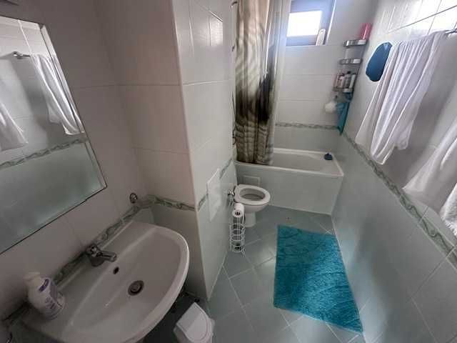 Самостоятелна къща с две спални и басейн в к-с „Vineyards Resort“