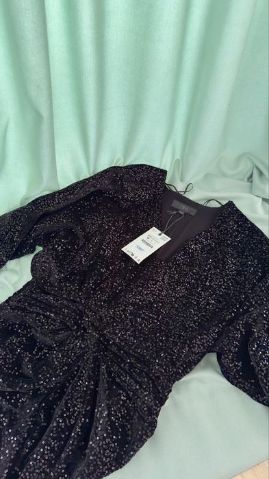 Елегантна рокля Zara