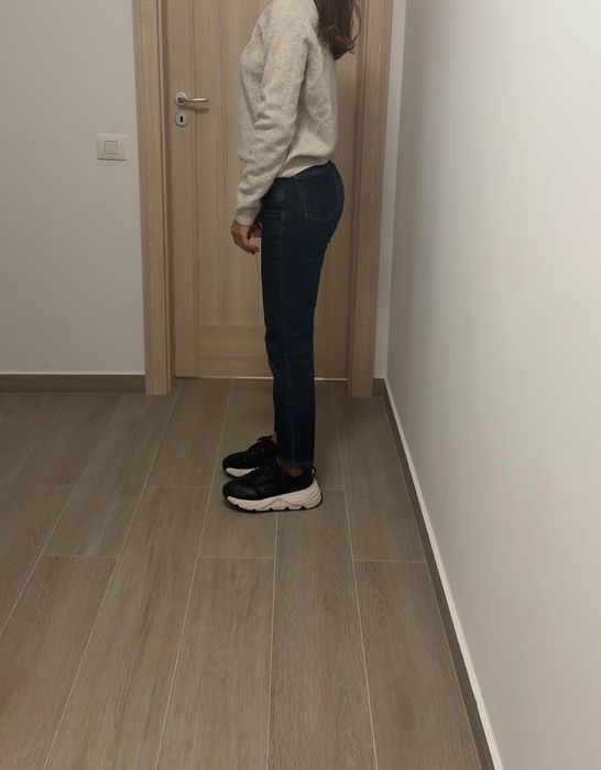 I wanna sell some clothes