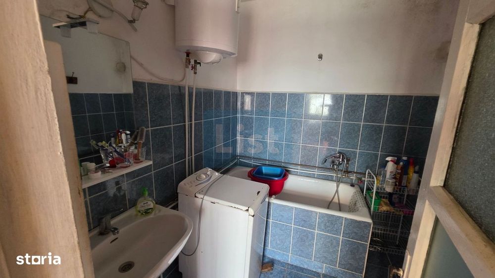Casa 8 camere + Teren 441 mp, Central