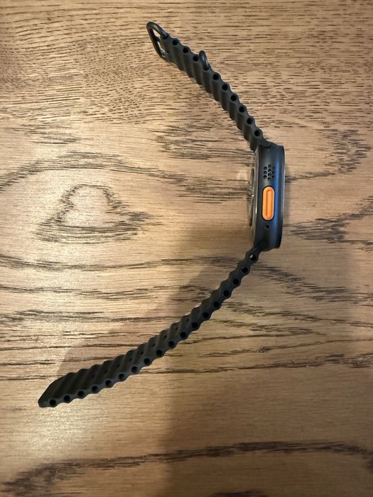 Apple Watch Ultra 2 Black Titanium Cellular