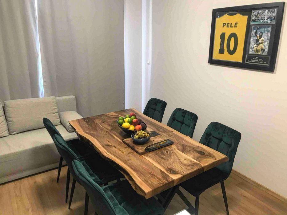 Плотове за трапезни и холни маси от дъб и орех