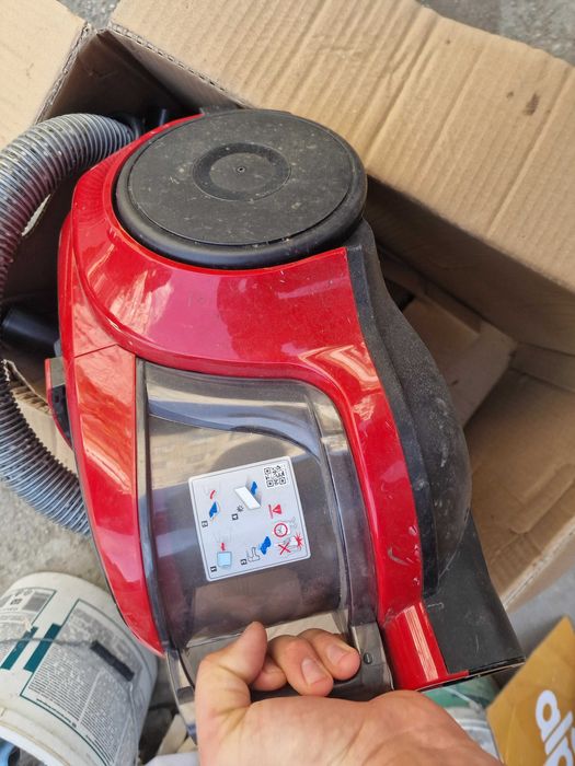 Aspirator SAMSUNG cu accesorii stare impecabila