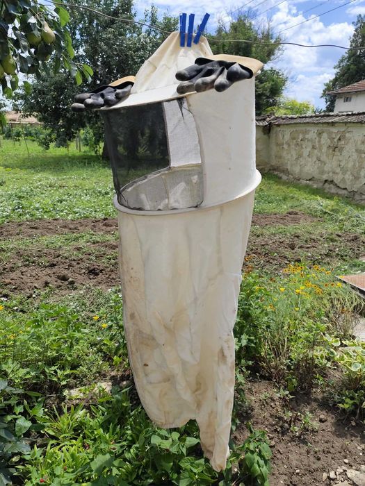 Пчелни кошери, с инвентар 4 бр.