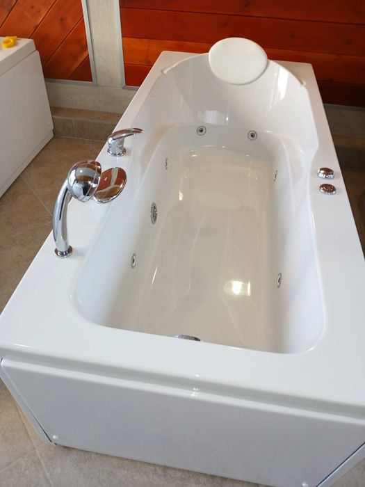Хидромасажна вана - 2 броя