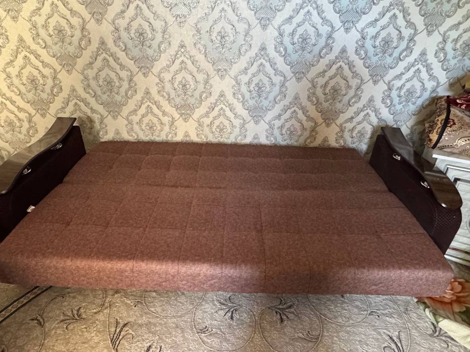 Диван кресло сотилади холати янгидек