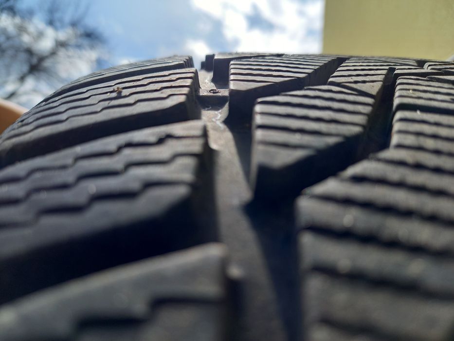 18' Barracuda Karizzma 5х114,3+зимни Unroyal Winter expert 235\45