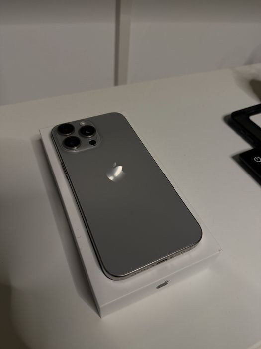 iPhone 15 Pro Max Titanium