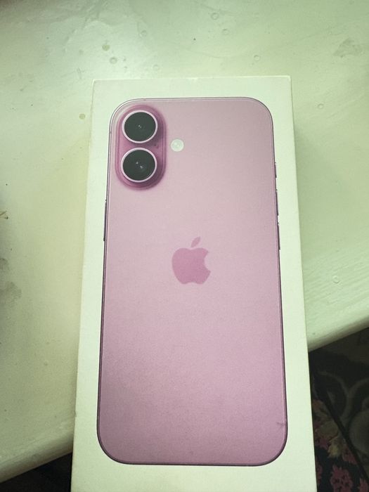 Iphone 16 розовый новый