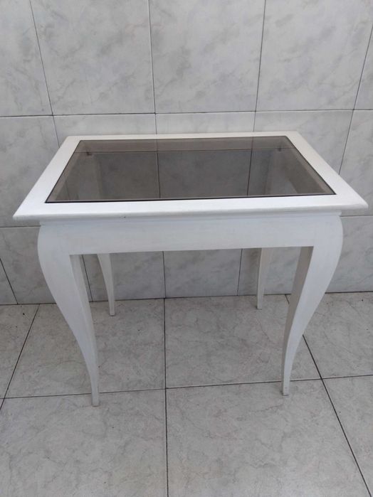 Декоративна винтидж дървена масичка за кафе