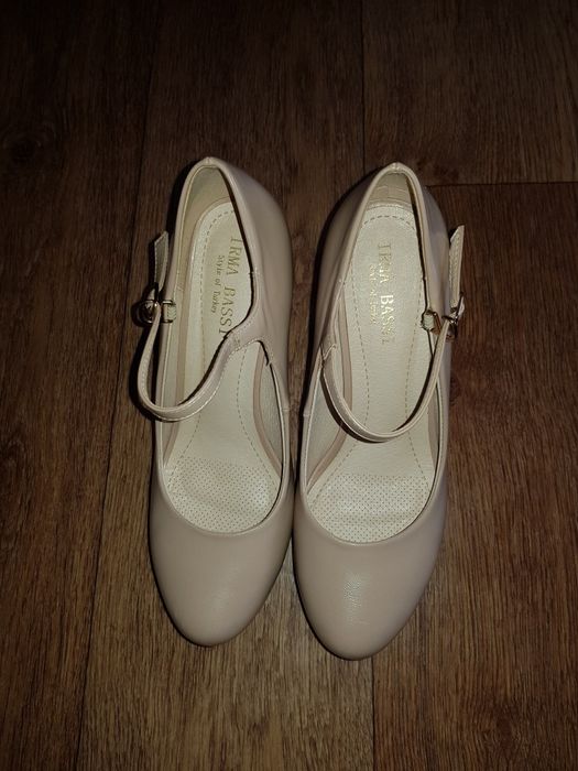 Туфли  женские размер 38