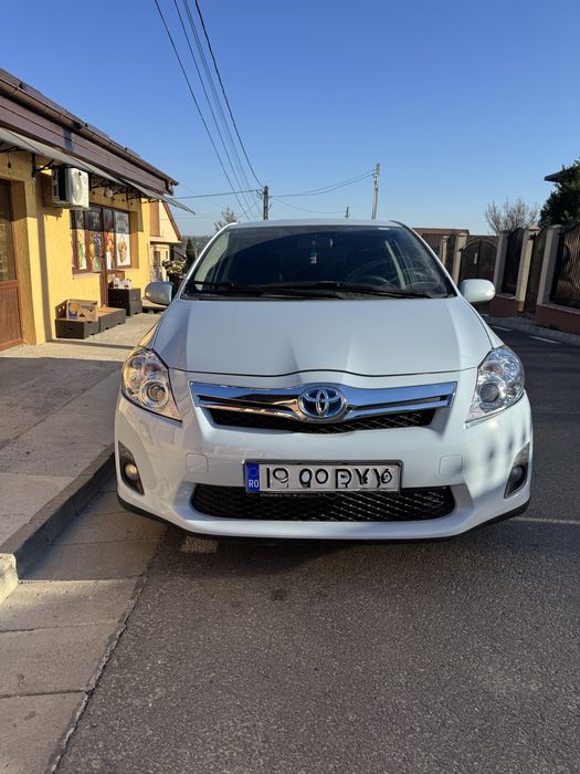 Toyota auris hybrid