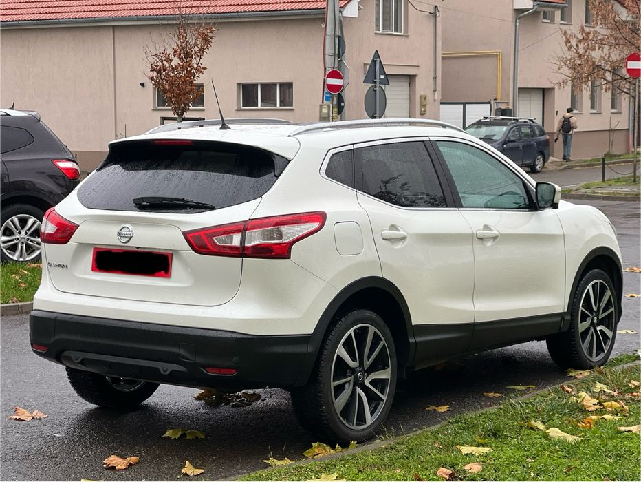 Nissan Qashqai TEKNA 1.6 DCI 130 CP 4x4