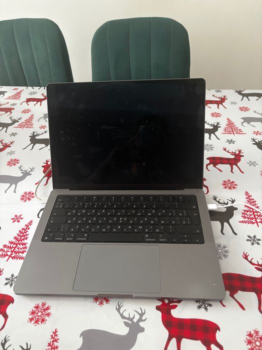 MacBook Pro m1 14inch 2021