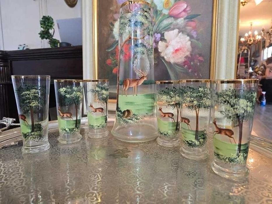 Carafa și 6 pahare din sticla...pictate manual.