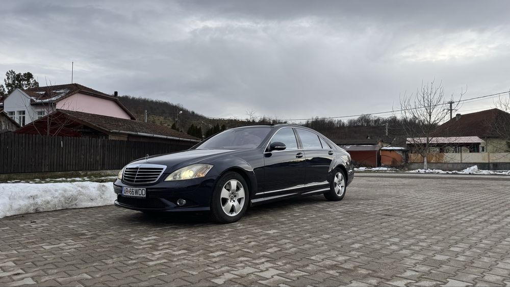 Mercedes W221 S-Class Long 4Matic AMG