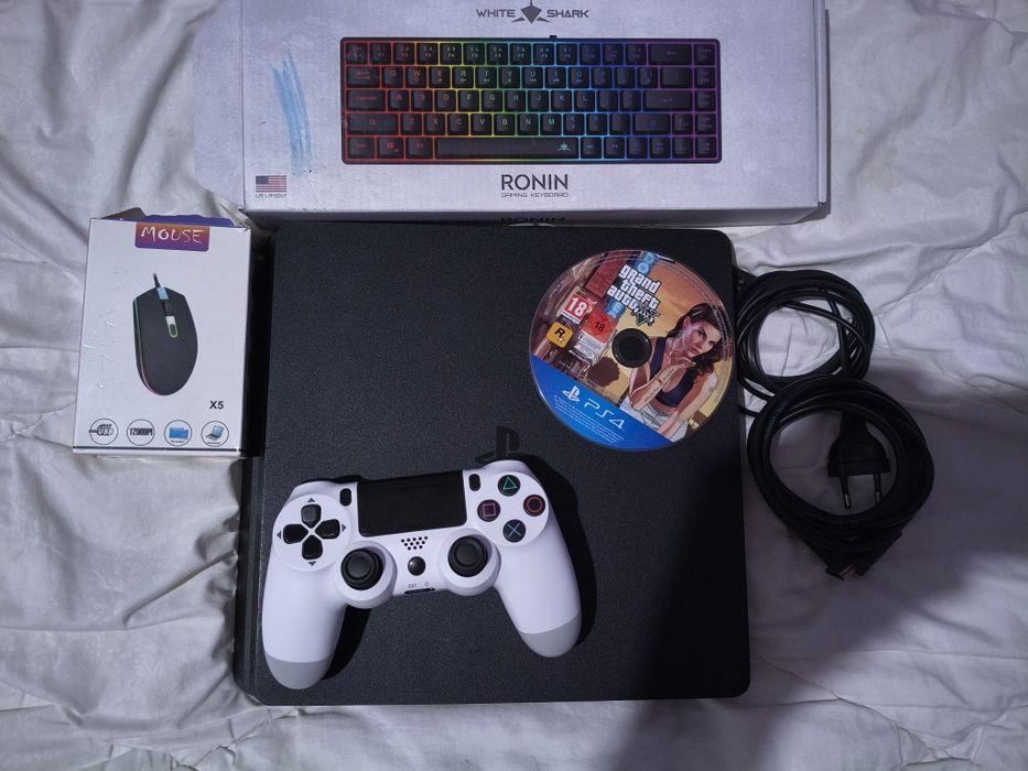 Playstation 4, tastatura , mouse , joc gta 5