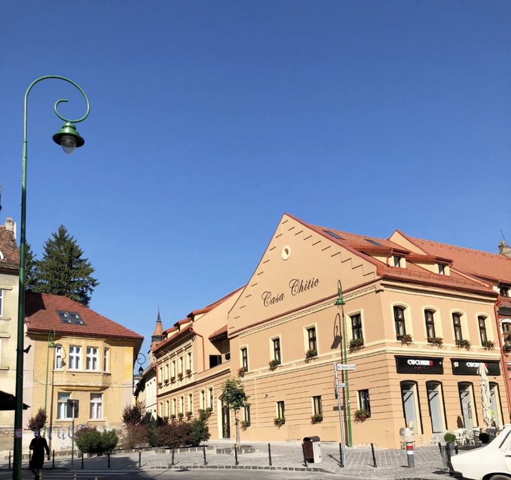 Inchiriere spatiu comercial restaurnat in centrul istoric
