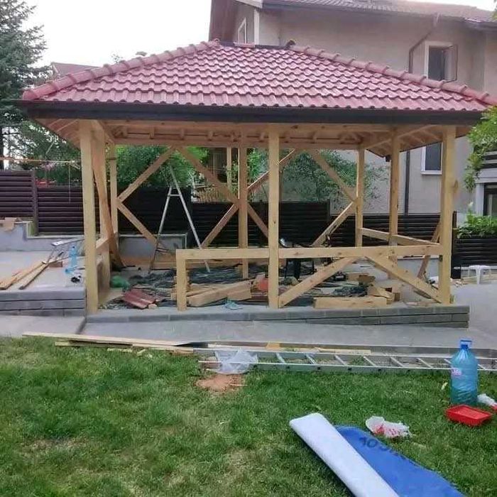 Изграждане на всякакъв вид дървени навеси и беседки