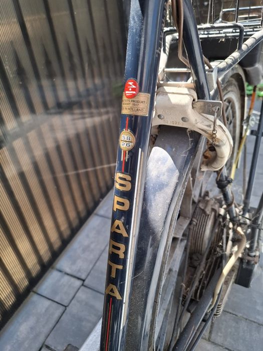 Bicicleta cu motor pe benzina sachs