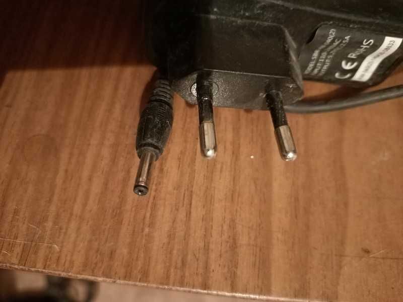 Продам блок питания "SBR-AW-040".