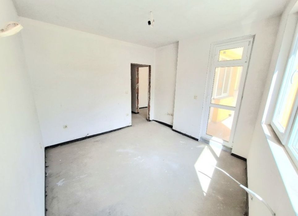 Продава се Тристаен апартамент в София, Манастирски ливади - 109 кв.м за 2523 €/кв.м - Снимка #2