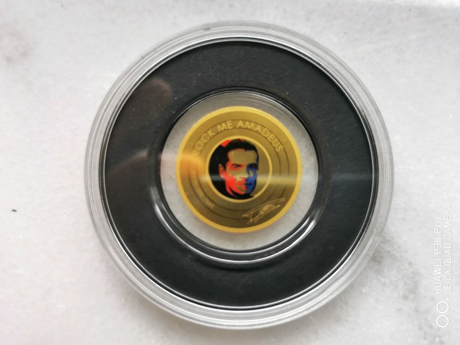 Златна монета, мотив Falco и Rock me Amadeus, идеална за колекционери!