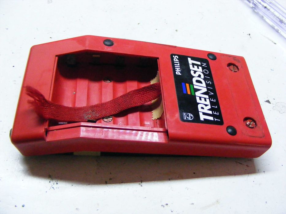 Супер ретро находка - ЕЛКА 103Р червена