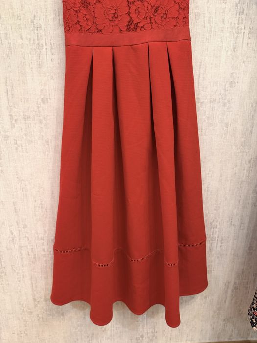 Платья на продажу