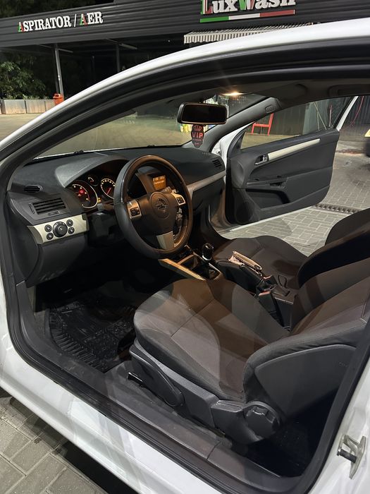 Opel Astra H Gtc