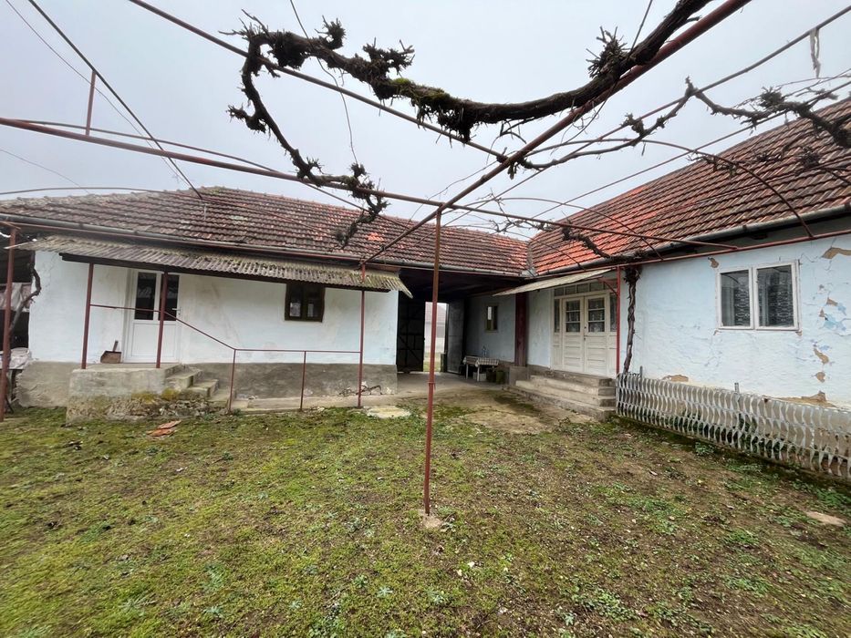 Vind casa in sat.SACA com. BUDUREASA