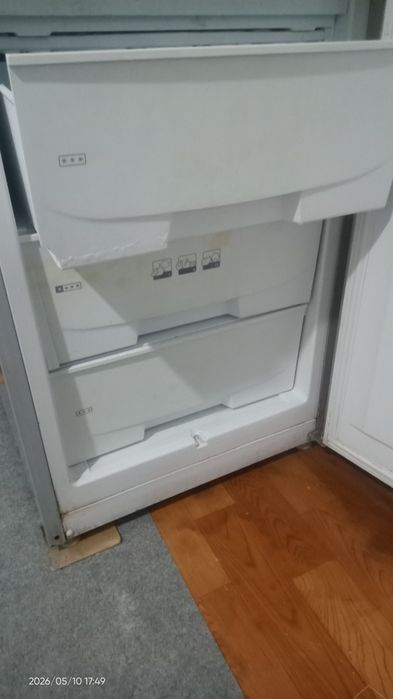 Продам Холодилник Позиз