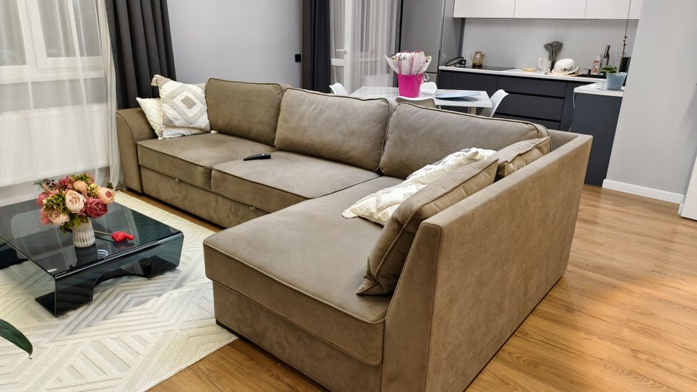 Продам диван. Практически новый