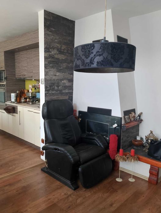 Продава се Тристаен апартамент в Търговище, Запад 1 - 67 кв.м за 1218 €/кв.м - Снимка #2