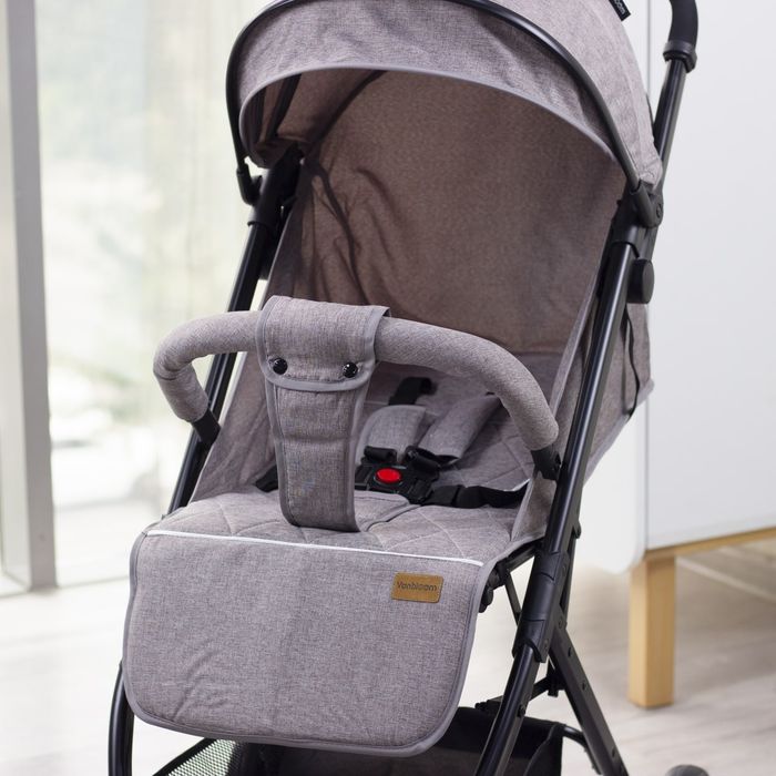 Коляска прогулочная