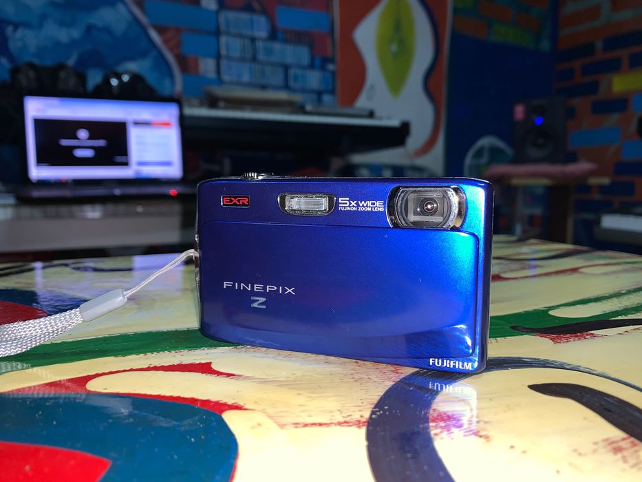 Fujifilm Z900EXR 16 MP 5x zoom Digital Camera Цифров Фотоапарат