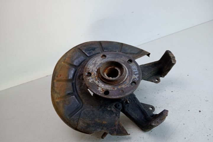 Fuzeta dreapta fata Volkswagen VW Caddy a 3-a generatie seria