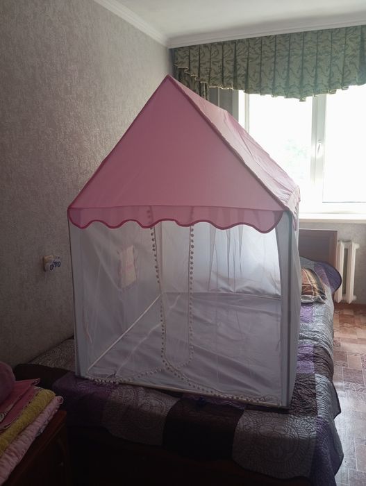 Продам. Домик. Розовый