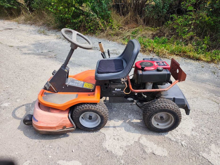 Продава се косачка husqvarna
