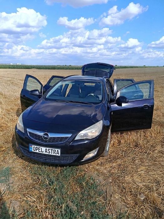 OPEL Astra 2011 — imagine 4