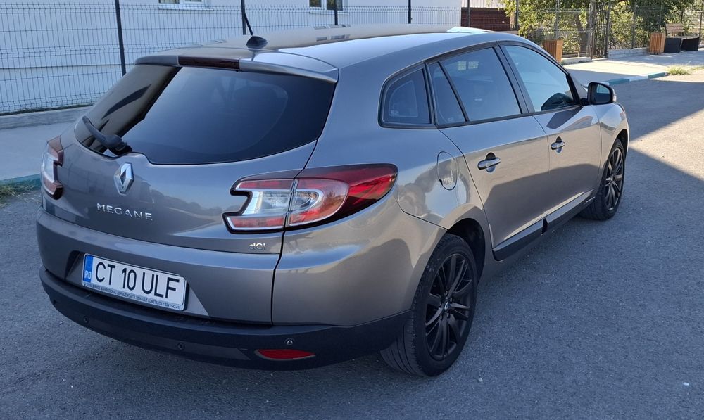 Renault Megane 3 Grandtour 1.5 dCi 90 CP – 2011