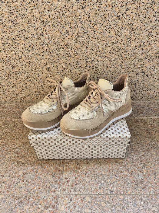 Tergan дамски сникърси с модерна визия в бежов цвят и златен блясък 38