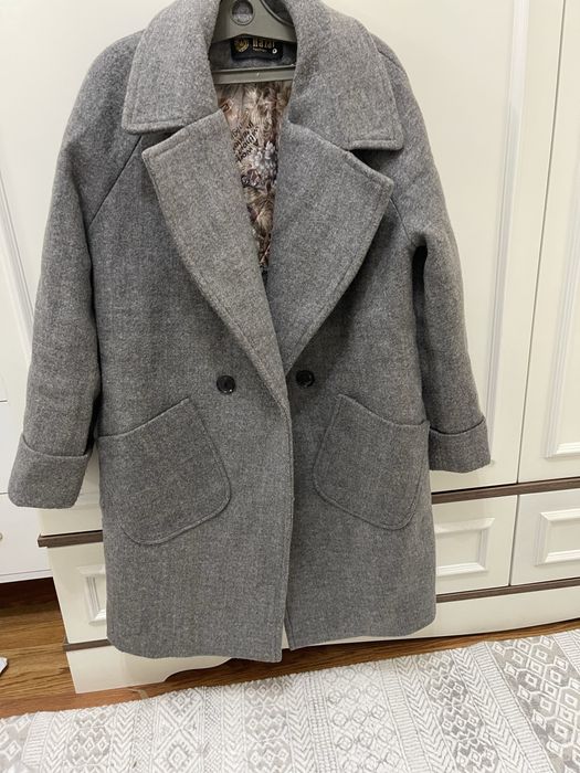 Пальто демисезонная