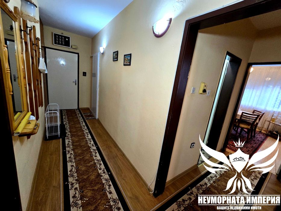 Продавам четиристаен апартамент 94кв. 1ет. гр.Асеновград, кв.Изток