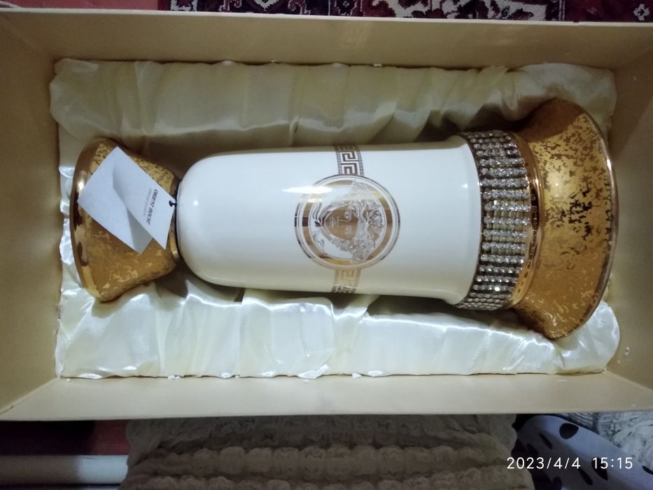 Ваза, очень красивая.Нарядная