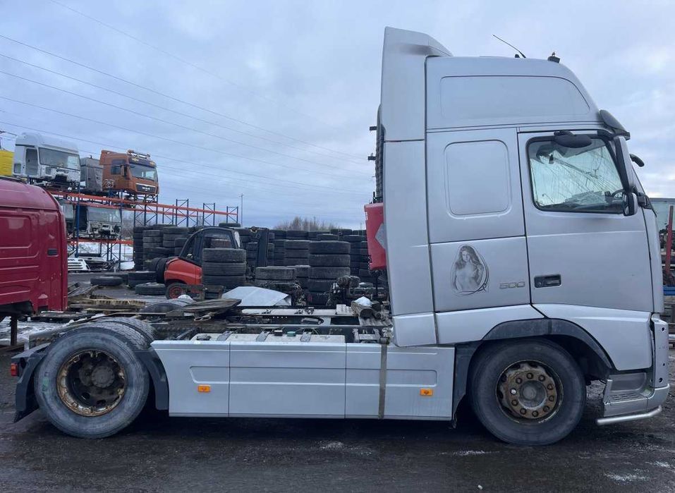 Pentru piese - camion VOLVO FH12, FH16, NH12, FH, VNL780 (1993-2014)
