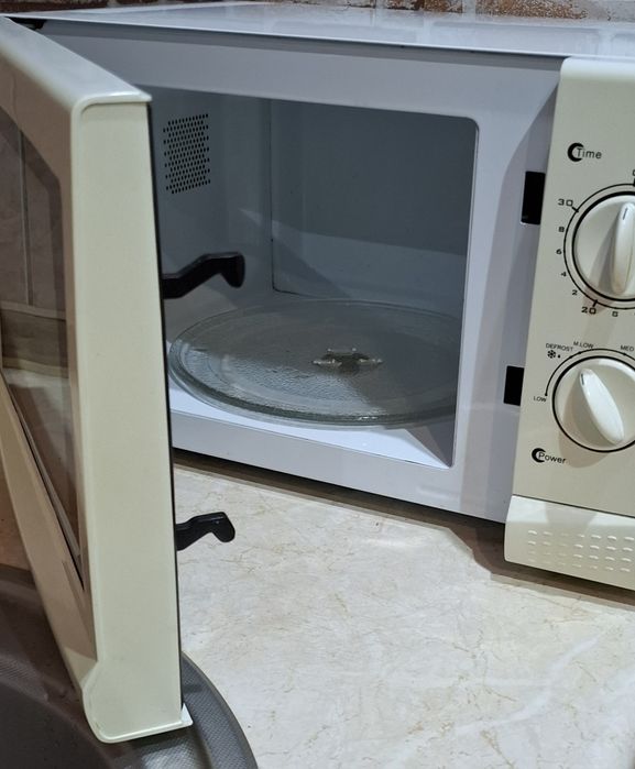 Продам микровалновку