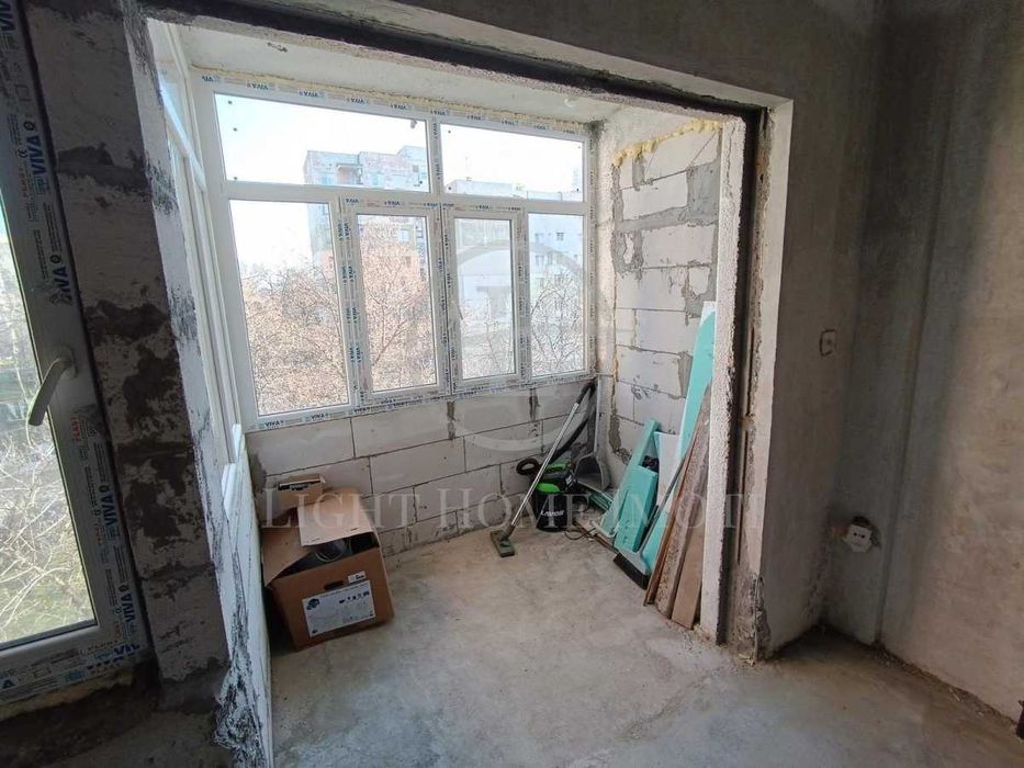 Продава се Двустаен апартамент в Пловдив, Тракия - 40 кв.м за 891 €/кв.м - Снимка #2