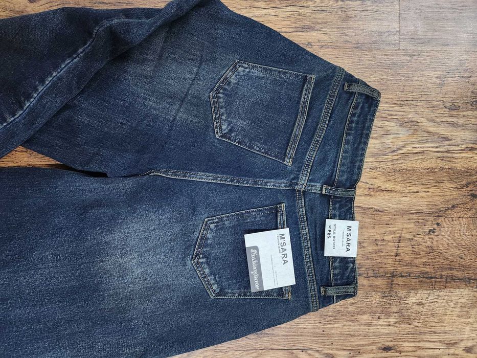 Модни дамски дънки